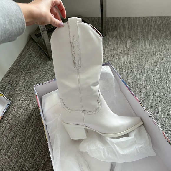 Jeffrey Campbell White Floured Western Boots - Picture 8 of 9